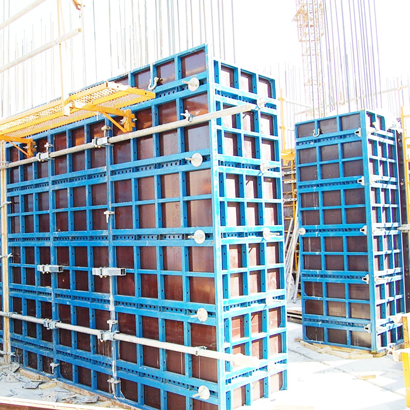 Apa perbedaan antara bekisting kayu dan bekisting baja?